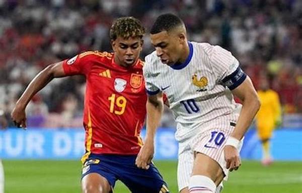 Prancis Balas Dendam! Les Bleus Balikkan Keadaan Setelah Tertinggal, Tiga Gol Kilat Di Babak Pertama Bikin Azerbaijan Nol Poin!